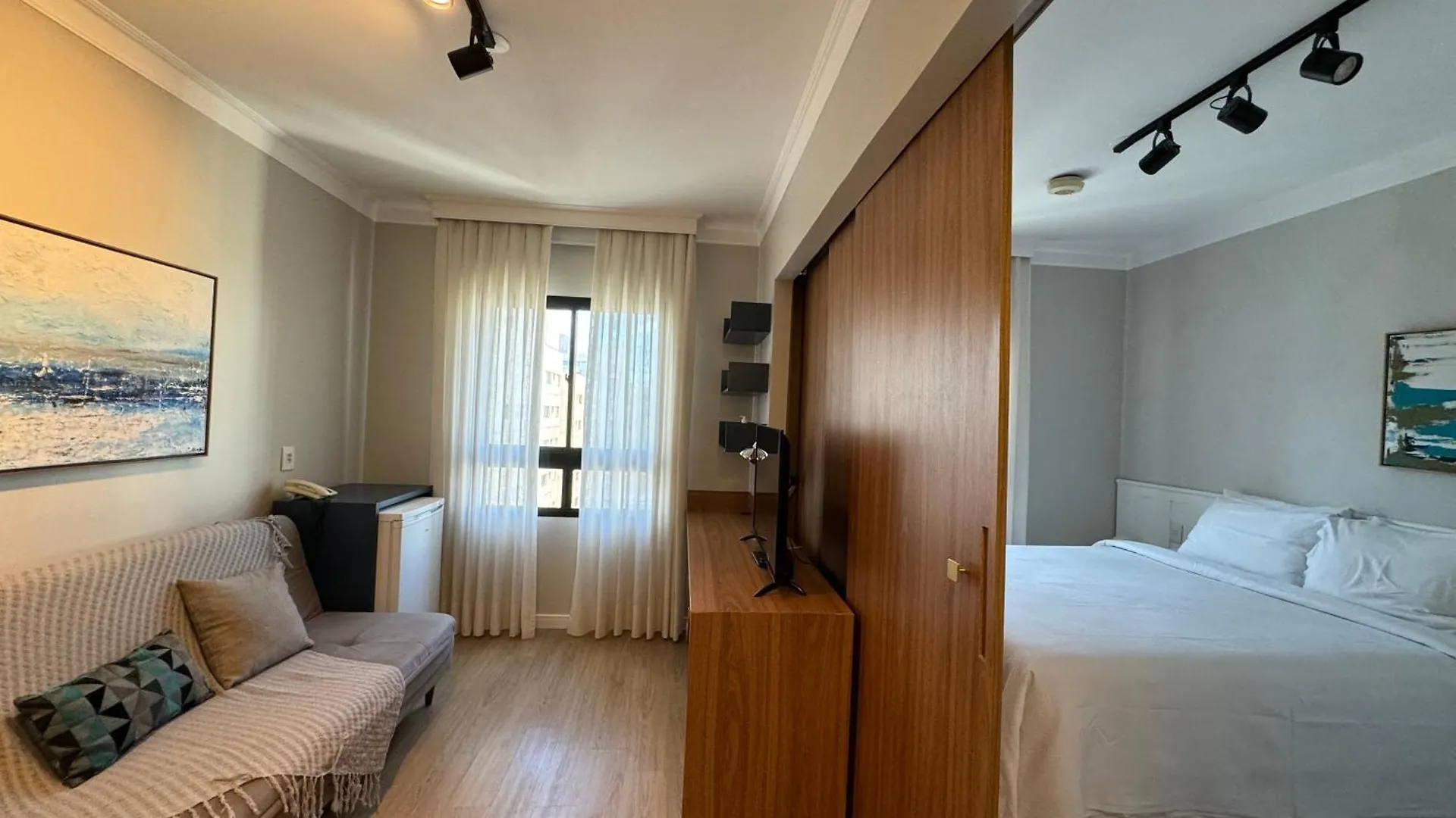 Comfort Flat Pinheiros Em Hotel 4,5 Estrelas Sao Paulo 0*,  Brazil