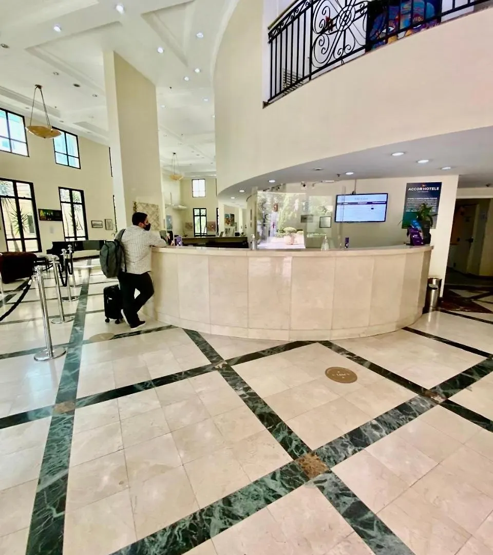Comfort Flat Pinheiros Em Hotel 4,5 Estrelas Sao Paulo 0*,